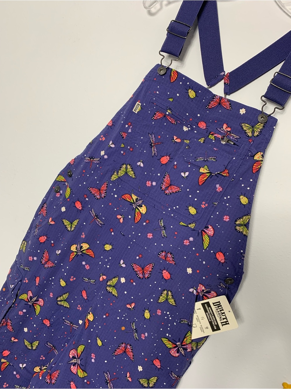 NWT Med Duluth Heirloom Garden Convertible Bib Overalls Indigo Backyard Bugs